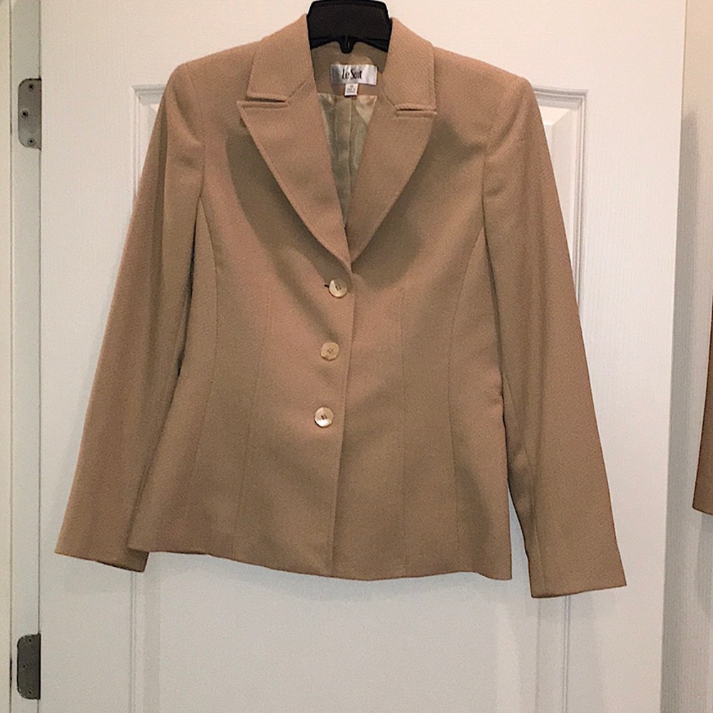 Women’s Business suit